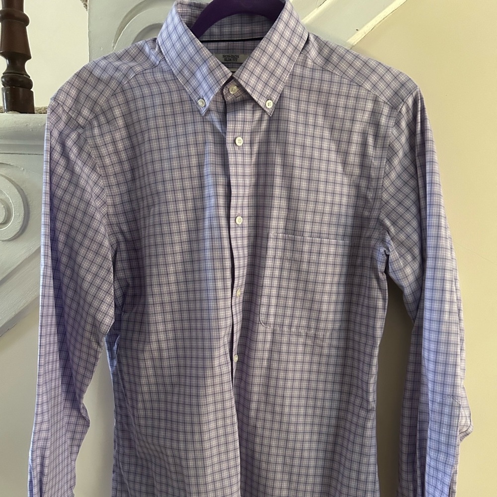 Jos A Bank Men’s button down non iron slim fit shirt size 15 1/2 - Picture 1 of 4